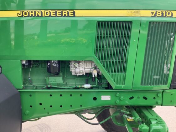 2002 John Deere 7810 - Image 17