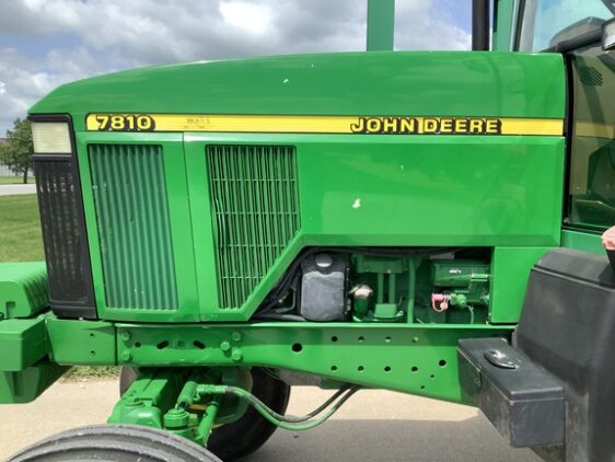2002 John Deere 7810 - Image 19