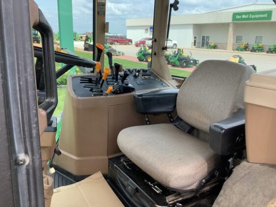2002 John Deere 7810 - Image 21