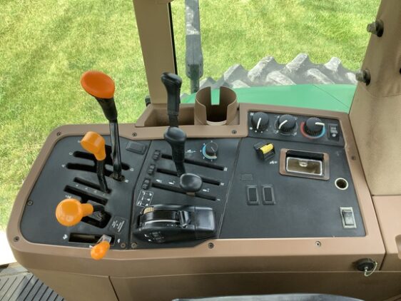 2002 John Deere 7810 - Image 24