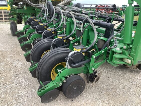 2014 John Deere 1770NT CCS - Image 3