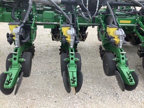 2014 John Deere 1770NT CCS - Image 13