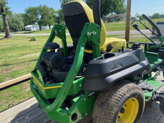 2021 John Deere Z740R - Image 4