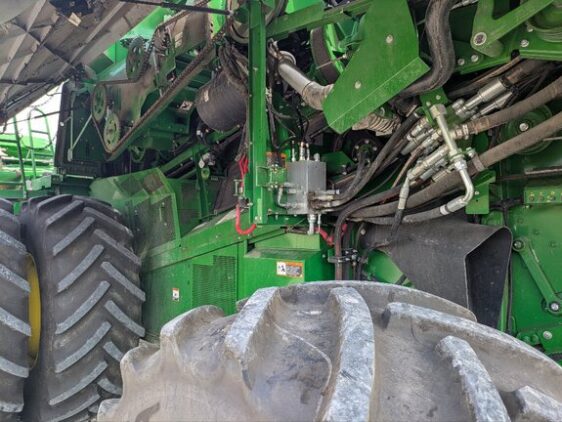 2022 John Deere S780 - Image 24