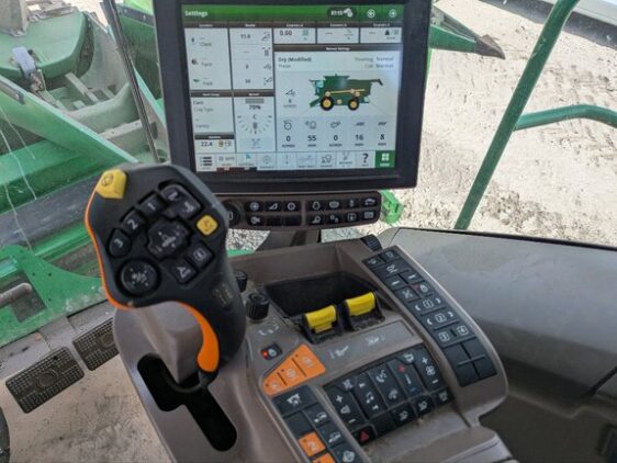 2022 John Deere S780 - Image 30