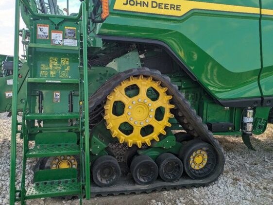 2021 John Deere X9 1100 - Image 12