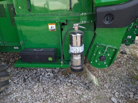 2021 John Deere X9 1100 - Image 22