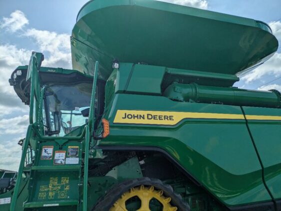 2021 John Deere X9 1100 - Image 3