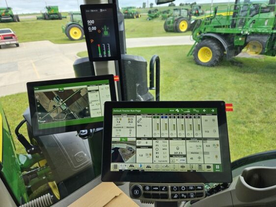 2024 John Deere 8R 410 - Image 24