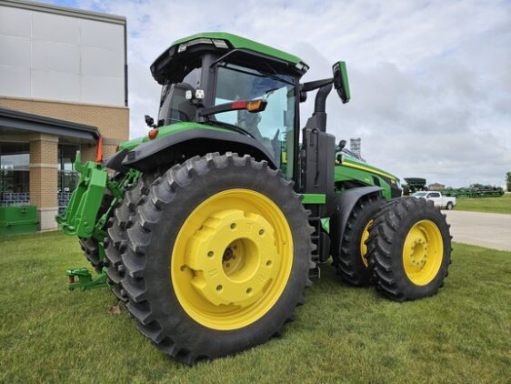 2024 John Deere 8R 410 - Image 5