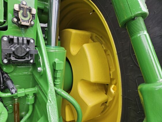 2024 John Deere 8R 410 - Image 16