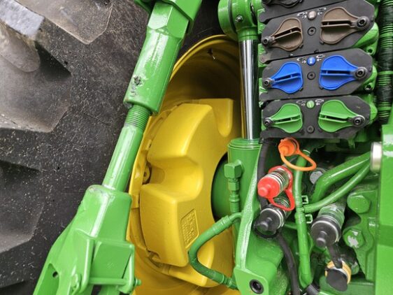 2024 John Deere 8R 410 - Image 17