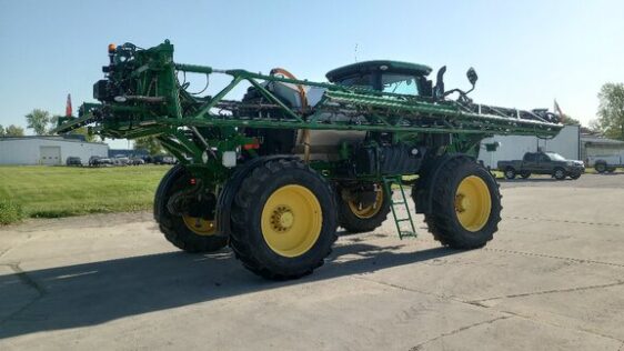 2018 John Deere R4038 - Image 4