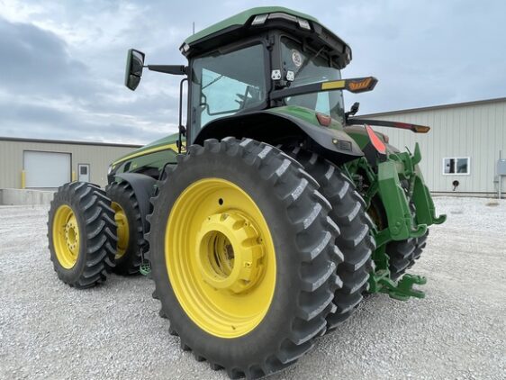 2024 John Deere 8R 310 - Image 7