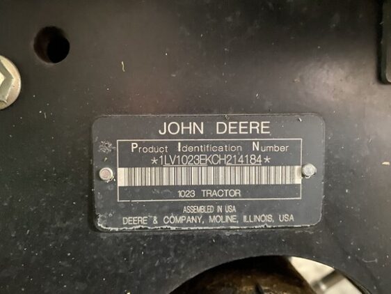 2012 John Deere 1023E - Image 4