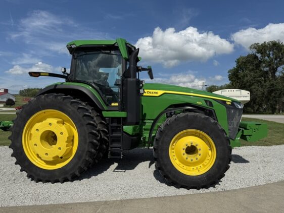 2024 John Deere 8R 410 - Image 4