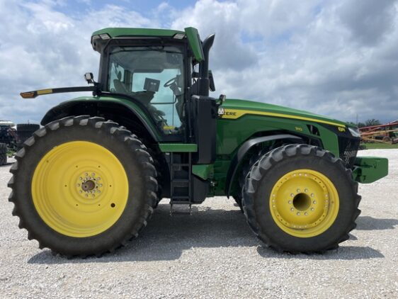 2024 John Deere 8R 310 - Image 2
