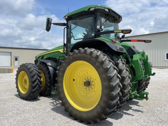 2024 John Deere 8R 310 - Image 7