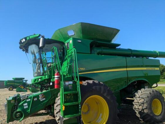 2023 John Deere S780 - Image 2