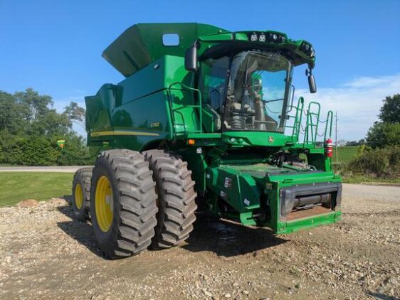 2023 John Deere S780