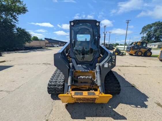 2021 John Deere 331G - Image 9