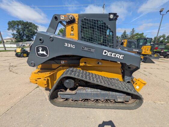2021 John Deere 331G