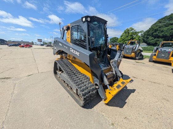 2021 John Deere 331G - Image 7