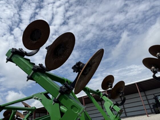 2024 John Deere 2730 - Image 18