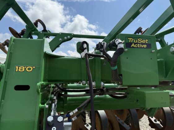 2024 John Deere 2730 - Image 8