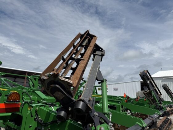 2024 John Deere 2730 - Image 12