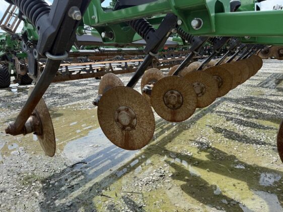 2024 John Deere 2730 - Image 16