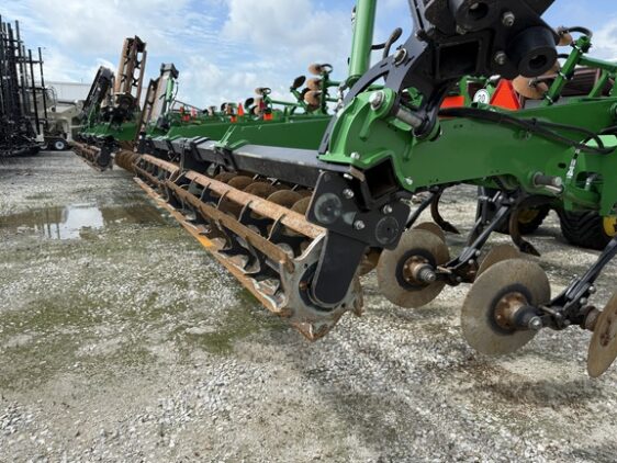 2024 John Deere 2730 - Image 12