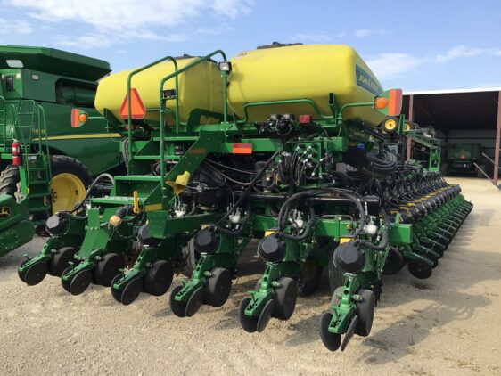 2011 John Deere DB90 - Image 3