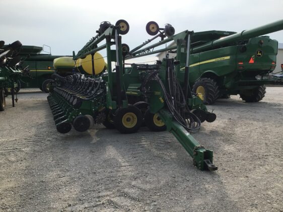 2011 John Deere DB90 - Image 16
