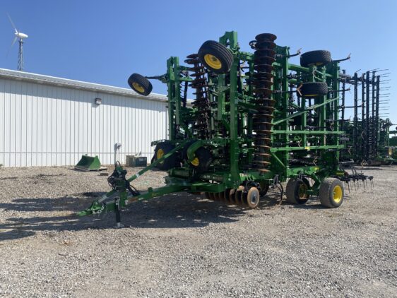 2022 John Deere 2330 - Image 3