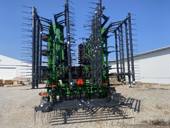 2022 John Deere 2330 - Image 5