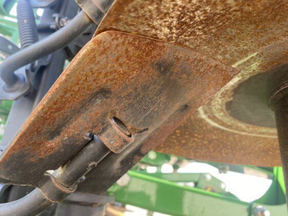 2022 John Deere 2330 - Image 12