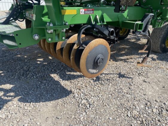 2022 John Deere 2330 - Image 16