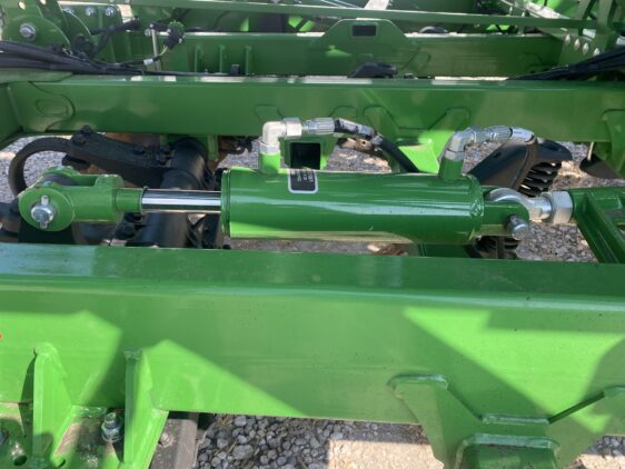 2022 John Deere 2330 - Image 14