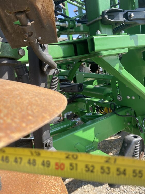 2022 John Deere 2330 - Image 13