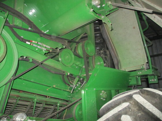 2015 John Deere S680 - Image 6
