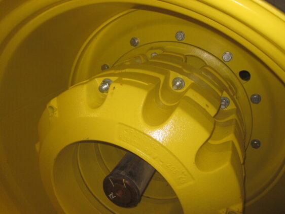 2023 John Deere 8R 410 - Image 33