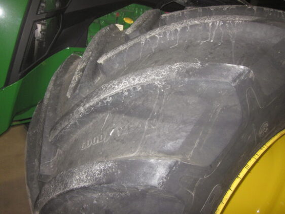 2023 John Deere 8R 410 - Image 34