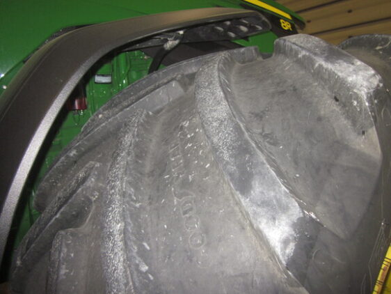 2023 John Deere 8R 410 - Image 39