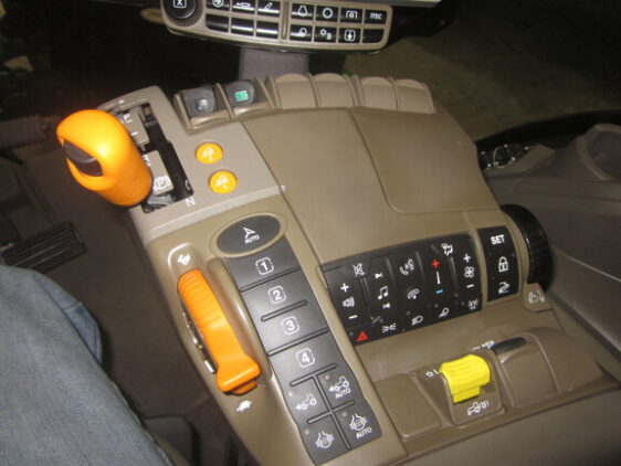 2023 John Deere 8R 410 - Image 20