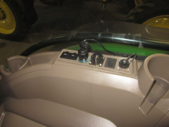2023 John Deere 8R 410 - Image 26
