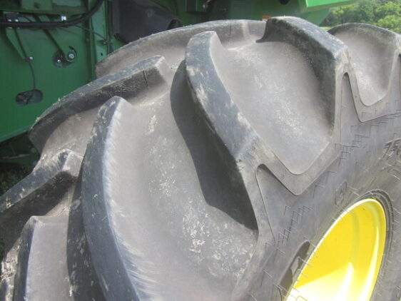 2015 John Deere S680 - Image 31