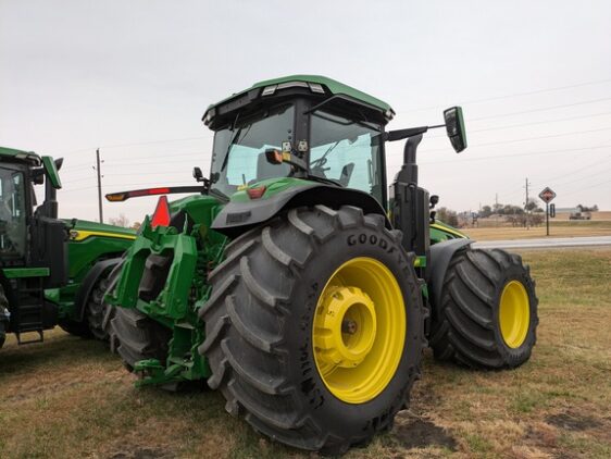 2023 John Deere 8R 410 - Image 5