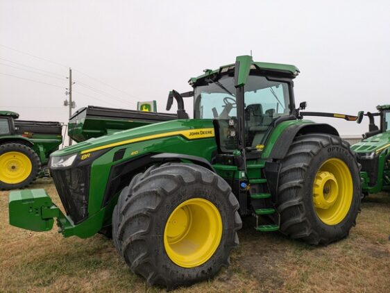 2023 John Deere 8R 410