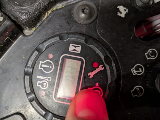 2019 John Deere Z950R - Image 10
